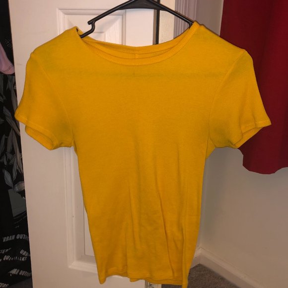 ❌ SOLD ❌ Urban Outfitters Soft Baby Ribbed Tee - Picture 2 of 3